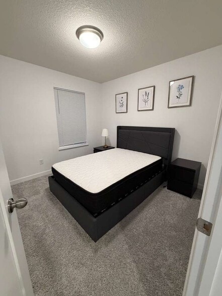 Building Photo - 10604 Heron Ave S