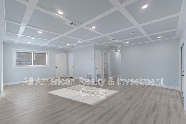 Building Photo - 19 Eglin St
