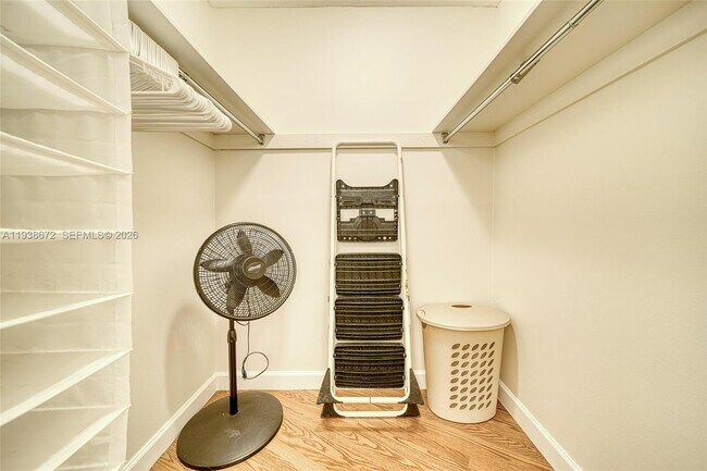 Building Photo - 1111 Crandon Blvd