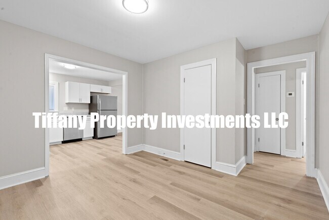 Building Photo - 119 N Jack St