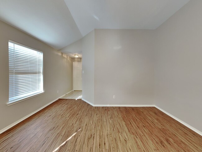 Building Photo - Darling Home in Keller ISD! READY FOR MOVE...