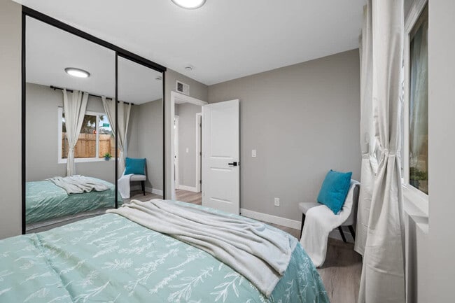 Building Photo - 9827 San Diego St