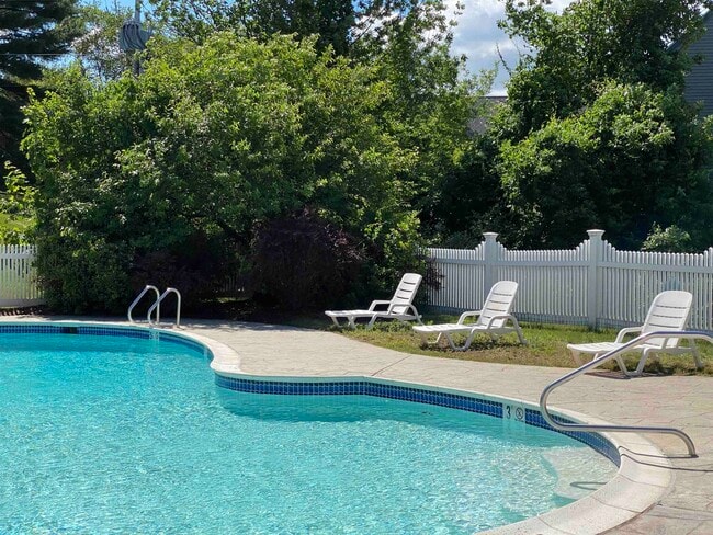 Building Photo - 131 Eastern Ave