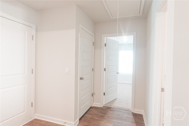 Building Photo - 511 Coconut Dr