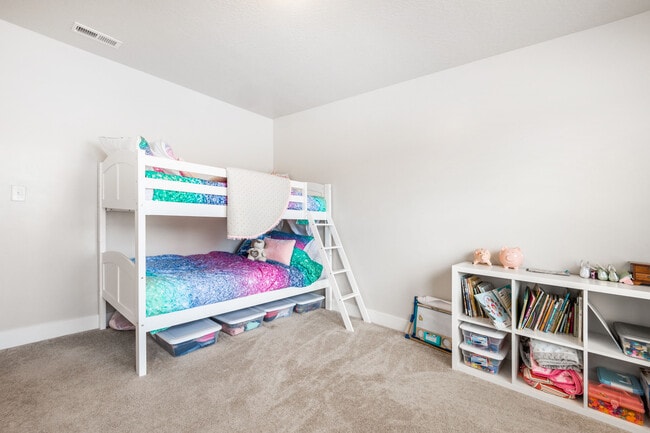 Building Photo - 16104 S Bodmin Way