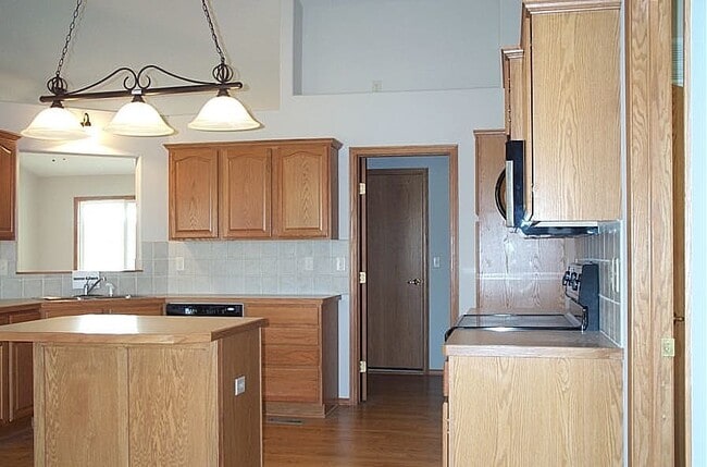 Building Photo - Coming Soon!... Large North Derby Beautiful Ranch Home in Stone Creek