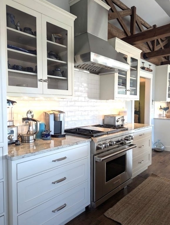 Building Photo - 37 River Rd