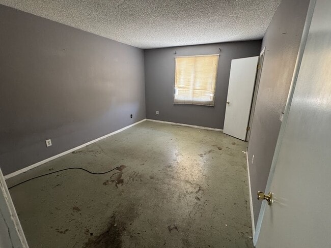 Building Photo - 6316 W Catalina Dr