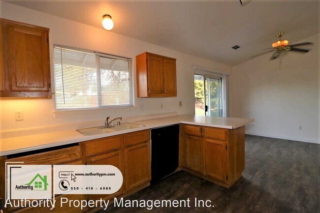 Building Photo - 3 br, 2 bath House - 2928 Salmonberry Drive