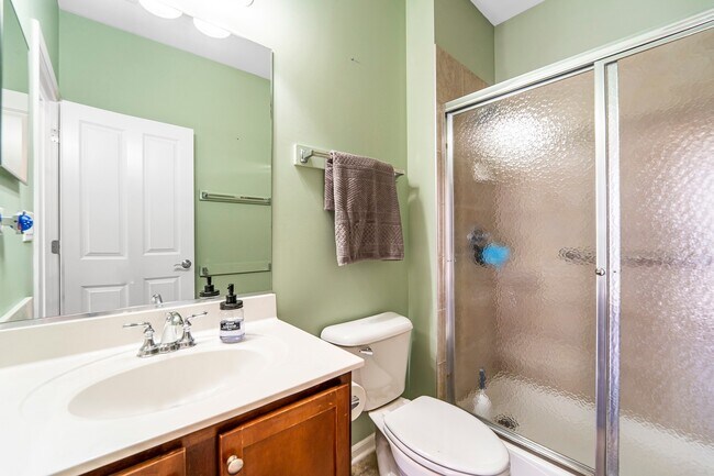 Building Photo - 16519 S Fox Run Cir