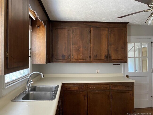 Building Photo - 109 N Magnolia St