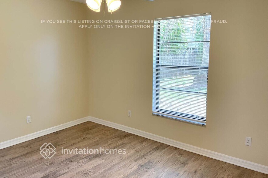 Building Photo - 1646 Heartwellville St NW