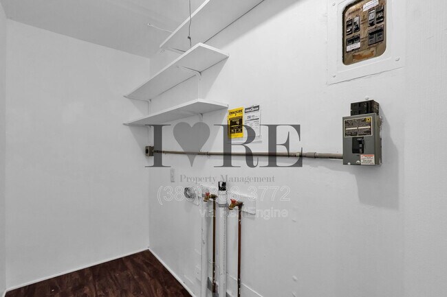 Building Photo - 7025 Retton Rd