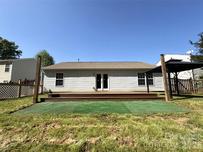 Building Photo - 15732 Circlegreen Dr