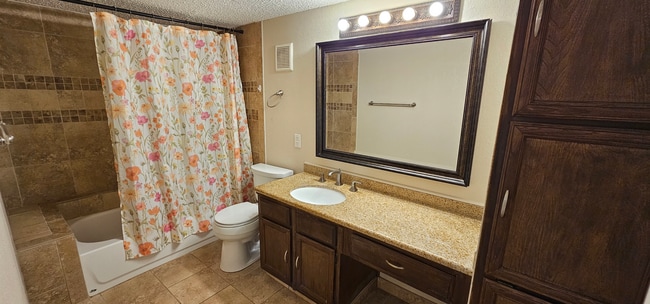 Building Photo - 3101 Townbluff Dr