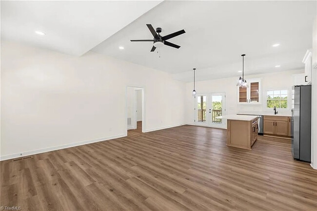 Building Photo - Earn Wealth While Leasing - Like a Homeowner - Lease to Own