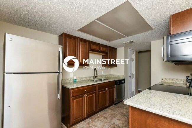 Building Photo - 6407 Woods Edge Dr