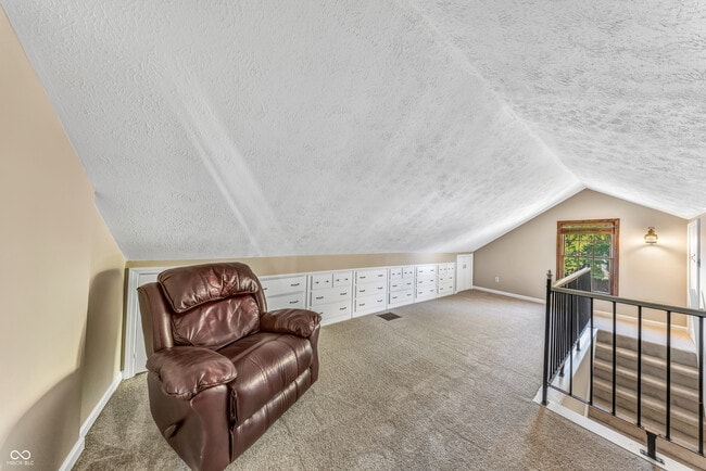 Building Photo - 850 N Butler Ave