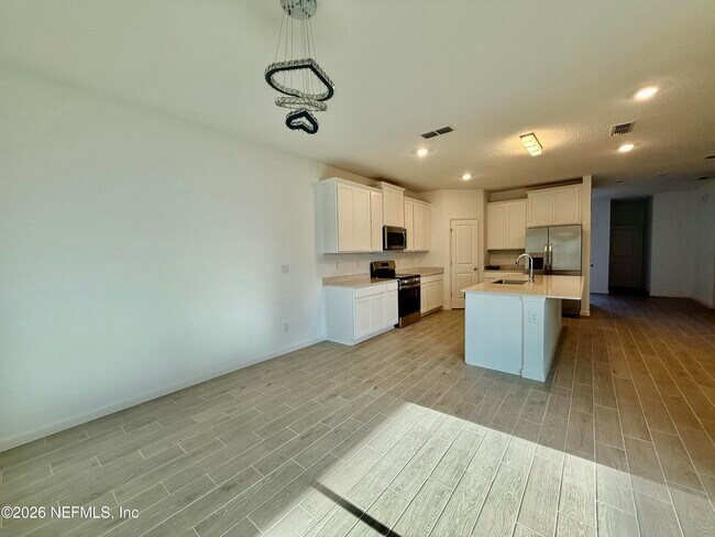 Building Photo - 4033 Haydon Burns Pl