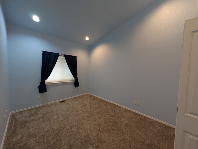 Building Photo - 224 Capitan Cir