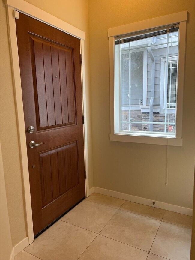 Building Photo - 28609 SW Villebois Dr N