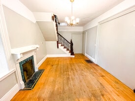 Building Photo - 40 1st St