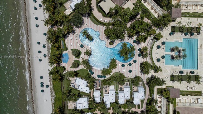 Building Photo - 703 Crandon Blvd