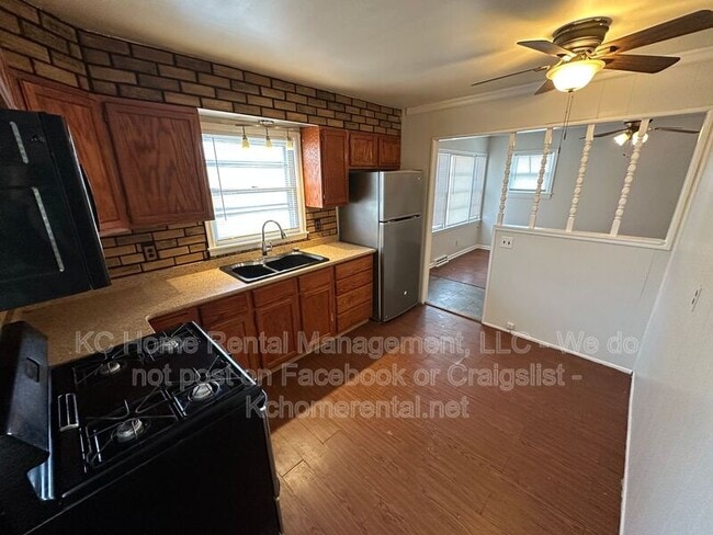 Building Photo - 7801 Ozark Rd