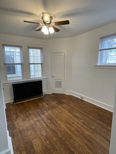 Building Photo - 210 W Wayne Ave