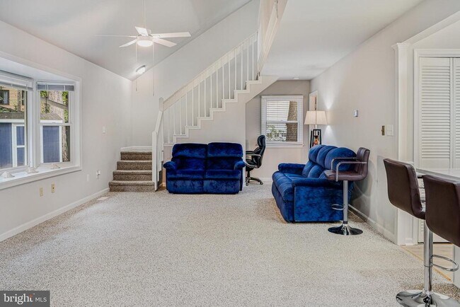 Building Photo - 3 Rabbit Run Ln