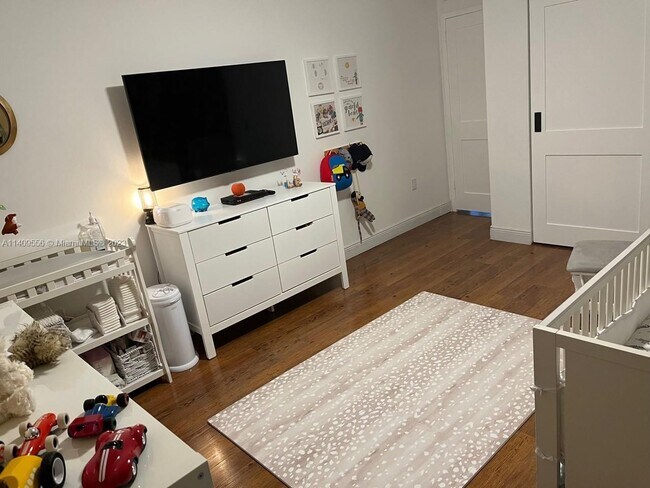 Building Photo - 13155 Ixora Ct