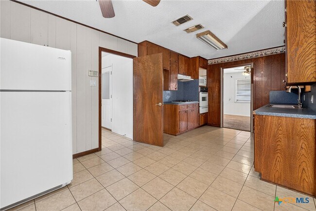 Building Photo - 506 Arapaho Dr