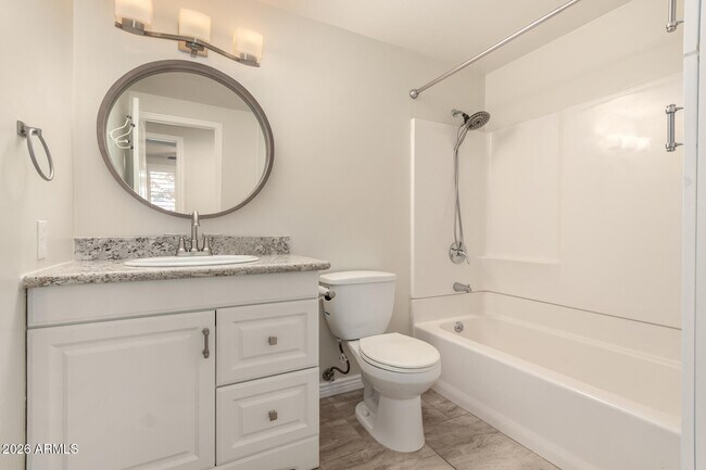 Building Photo - 2003 N Los Arboles Ct