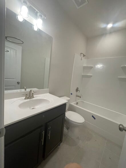 Building Photo - 2745 Sparrowgap Trl