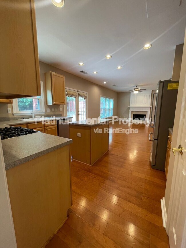 Building Photo - 4916 Durley Ln SE