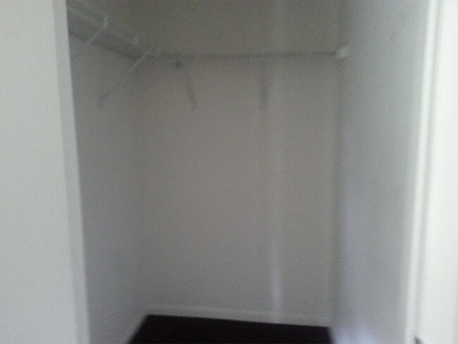Building Photo - 2 Bed 1 Bath Home | Pet Friendly | Washer ...