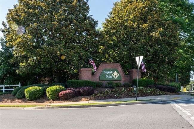 Building Photo - 2638 English Oaks Ln NW