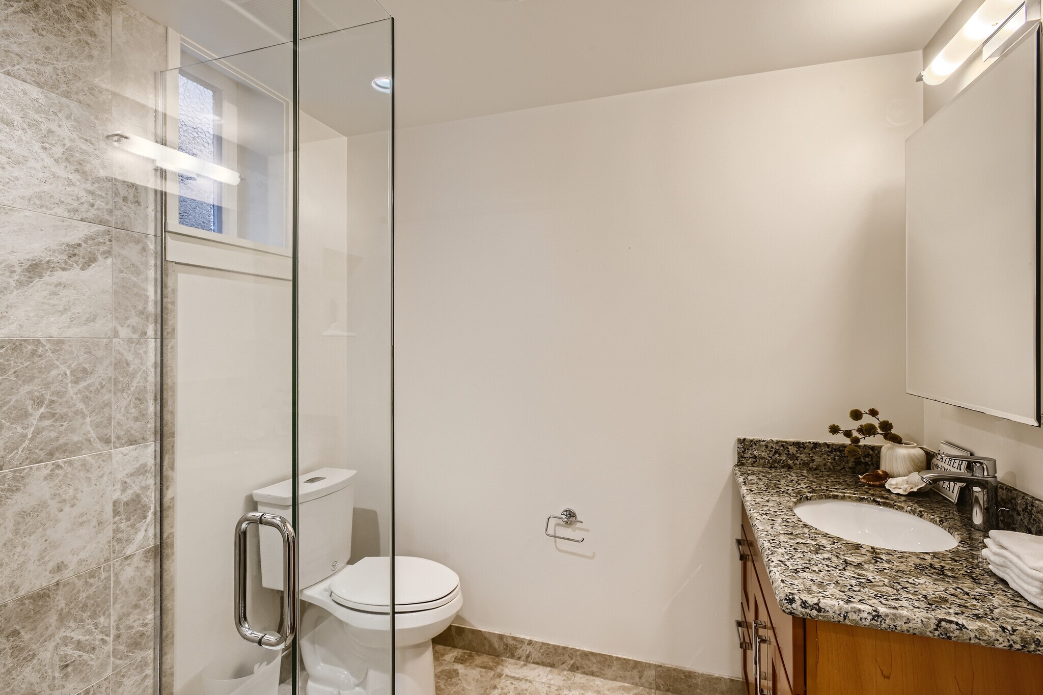 Building Photo - 4400 55th Ave NE