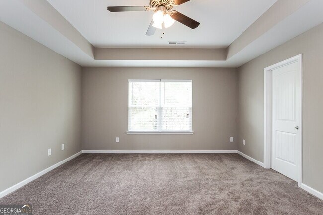 Building Photo - 542 Fieldcrest Dr