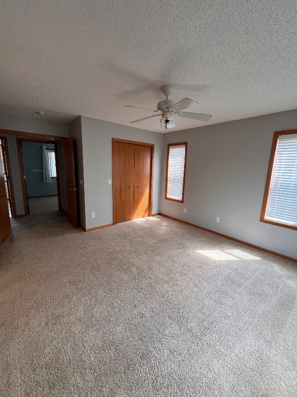 Building Photo - 54 Meadowlark Dr