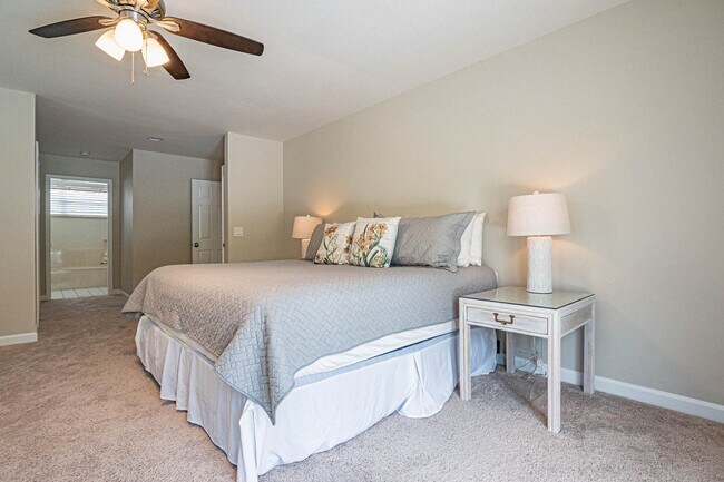 Building Photo - 2225 Silver Sands Ct
