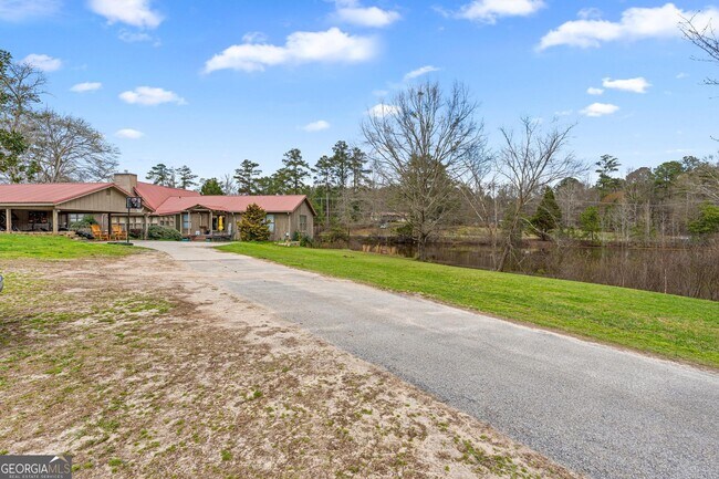 Building Photo - 6780 Johnson Rd