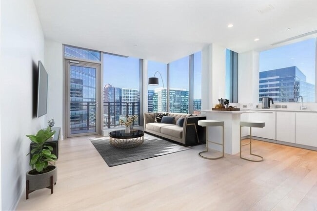 Building Photo - 133 Seaport Blvd