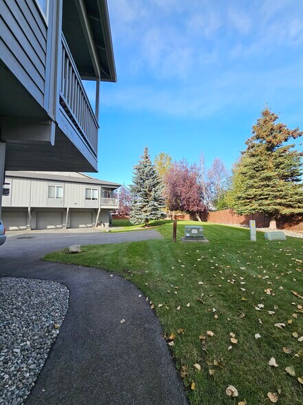 Building Photo - 3030 Lore Rd