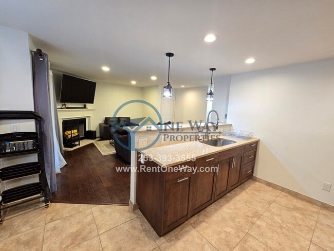 Building Photo - 2311 Kent Des Moines Rd