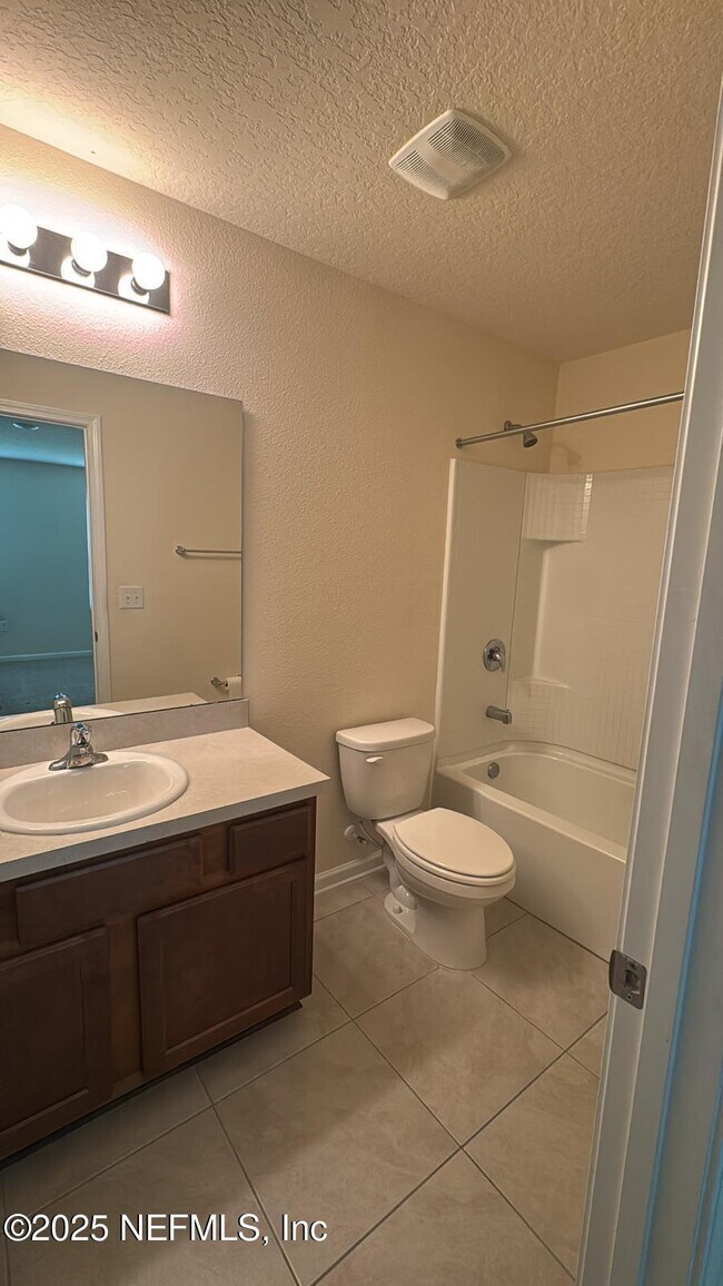 Building Photo - 9607 Mira Loma Dr