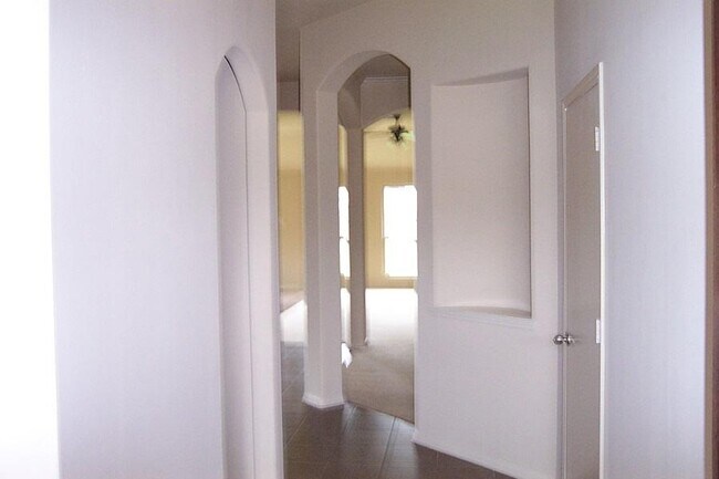 Building Photo - 3714 Rainterra Dr