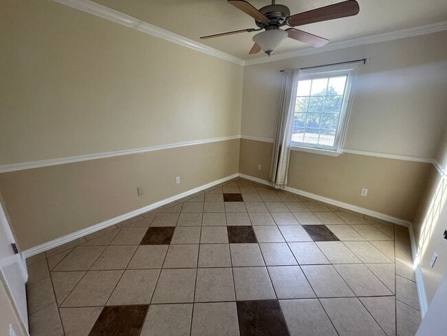 Building Photo - 2301 Dickens Dr