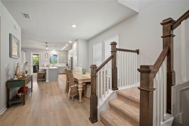 Building Photo - 5636 Silver Sun Dr