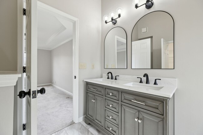 Building Photo - 184 Crestfield Pl